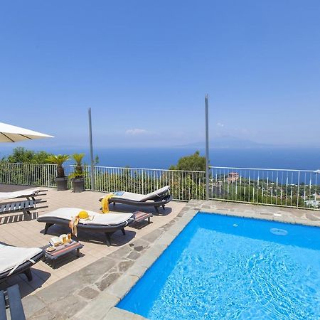 Amore Rentals - Casa Augusta A Sorrento Exterior foto