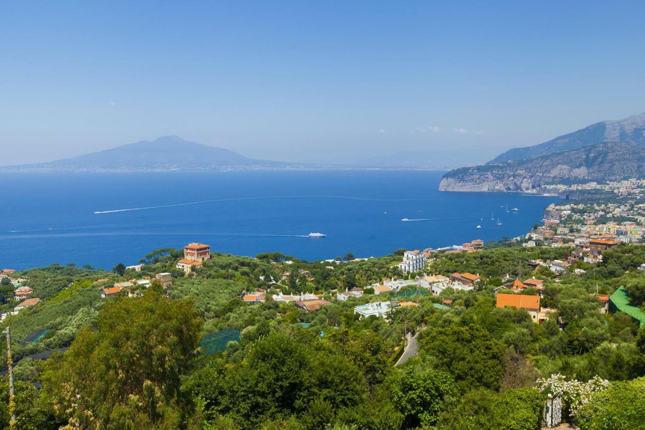 Amore Rentals - Casa Augusta A Sorrento Exterior foto