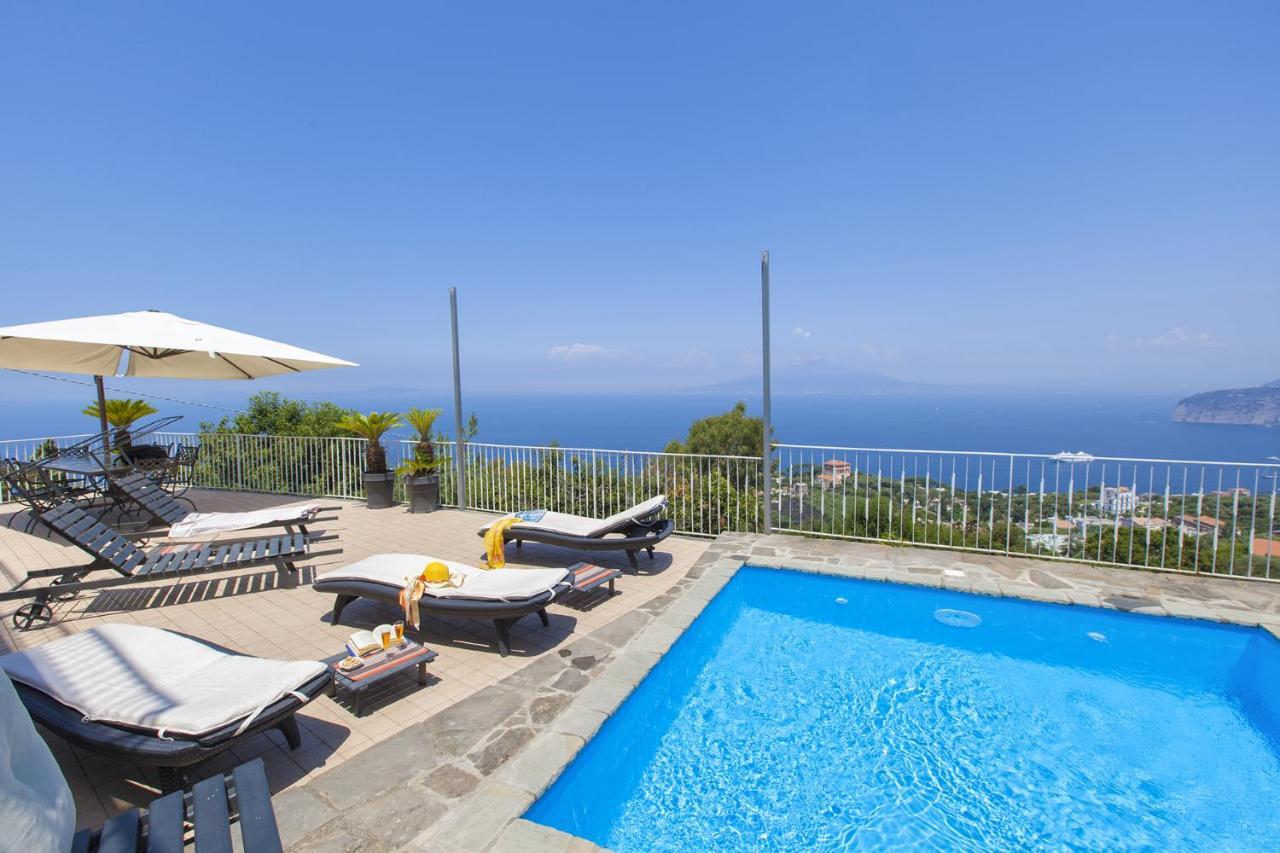 Amore Rentals - Casa Augusta A Sorrento Exterior foto